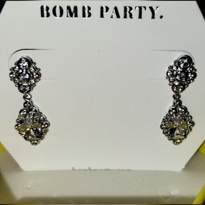 Ring bomb party OG earrings